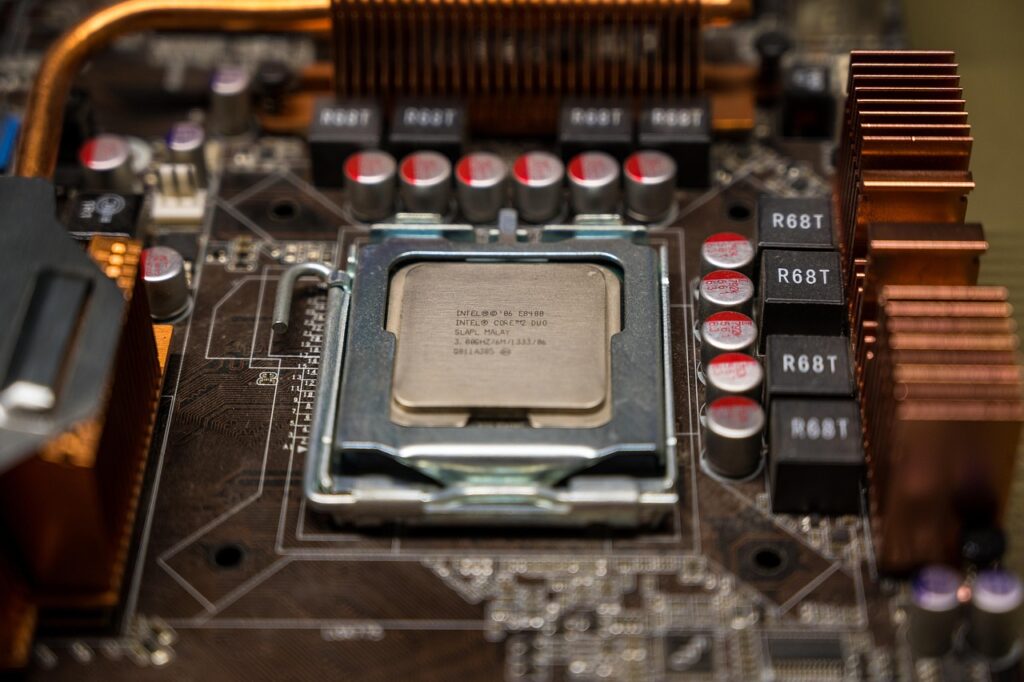 picture of cpu chip on motherboard